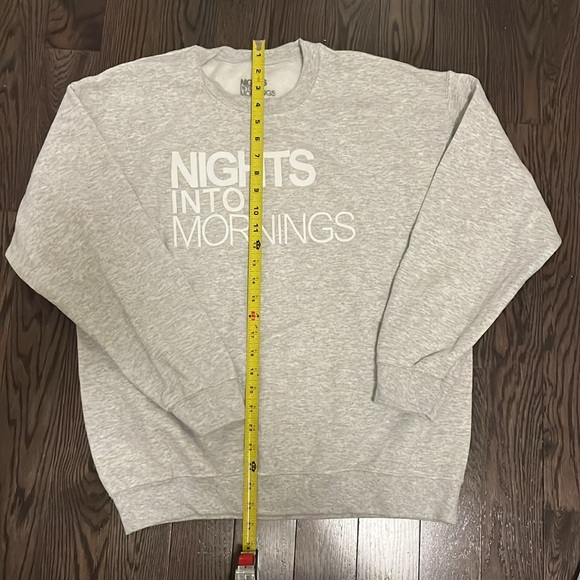 Electric Island - Nights into Mornings sweater - Picture 6 of 8